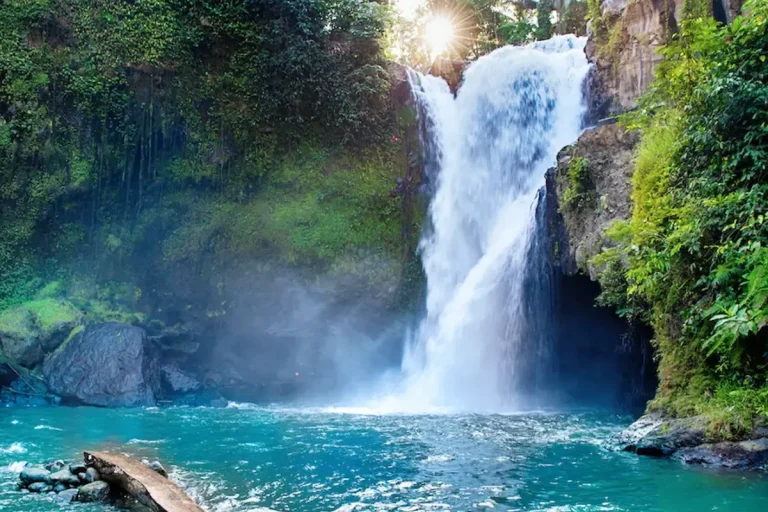 Tegenungan Waterfall
